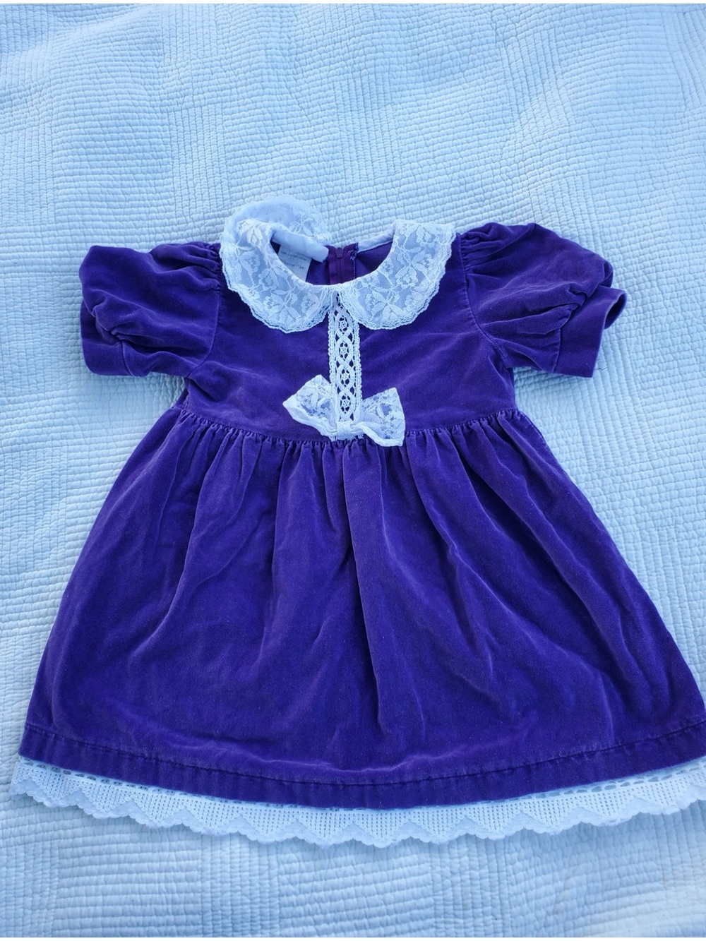 Girls Vintage Purple Velvet Dress with White Lace Collar and Bow